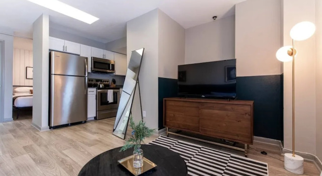 Abode Vue at 3rd 1-bedroom Loft Style Suite