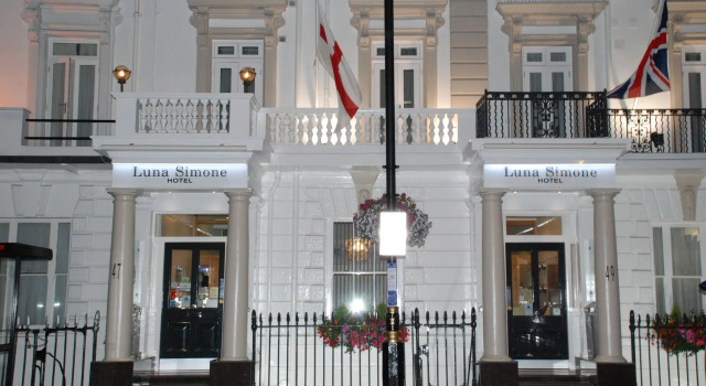 Luna Simone Hotel