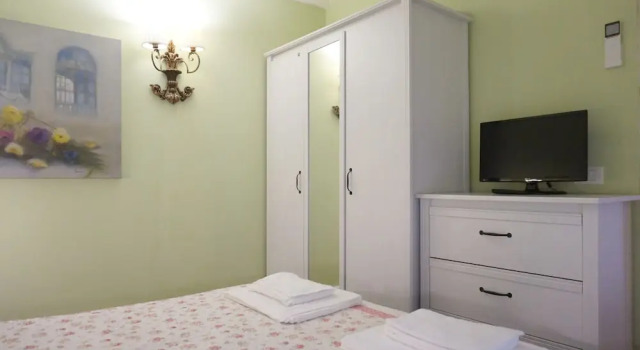 Silvia Apartment, Buchen Sie Ferienwohnung Lucca Toskana