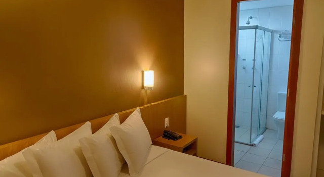 Люкс с балконом Hotel Atlas