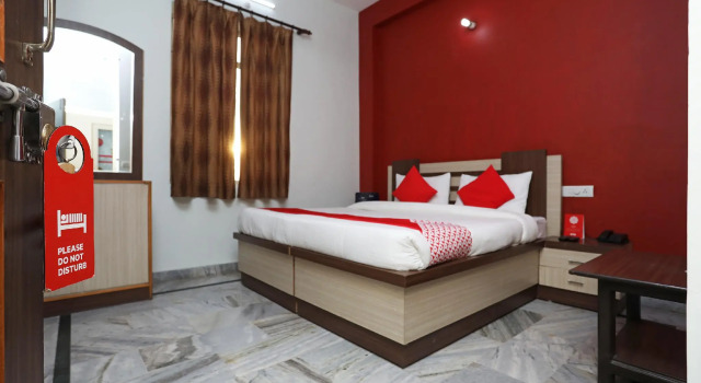 OYO 30598 Hotel Rudra Palace, Rezervovat Hotel Rišikéš Uttarakhand