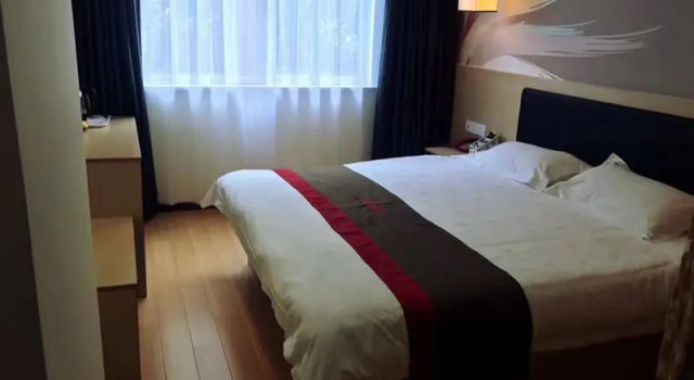 Thank Inn Hotel Jiangsu Wuxi Liangxi District Huishan Acient Town, Prenota Hotel  