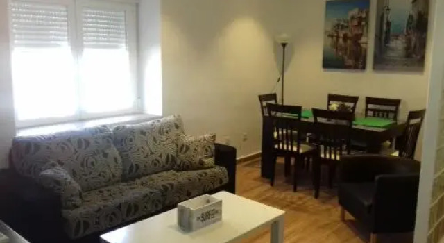 Avila Flats Soterraña S10, Забронировать Апартаменты/квартира Отели Авила с парковкой, рядом с Церковь Сан-Педро, Парковка