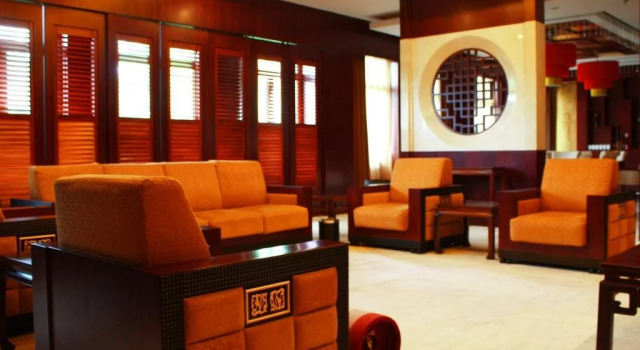 Stone Forest International Hotel, Buchen Sie Hotel Qujing Yunnan