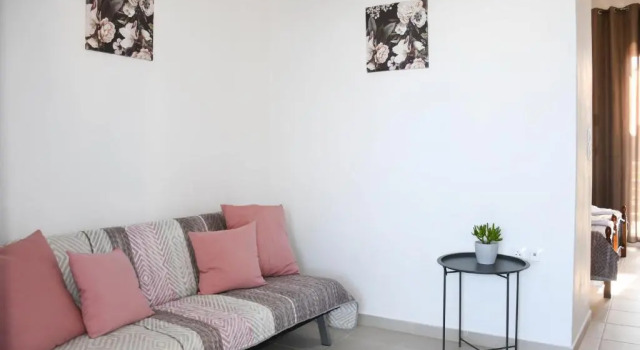 Katerina Apt 2 - Balcony & Great views near Beach