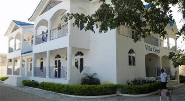 Номер Deluxe Hotel Villa Capri Salon & SPA