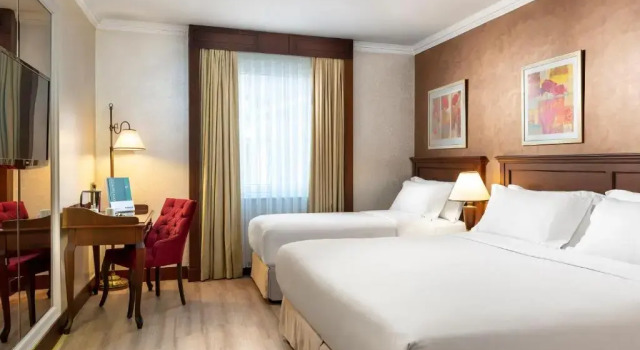 Трёхместный номер Occidental Taksim