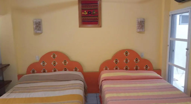 Четырёхместный номер Comfort с балконом и с красивым видом из окна El Tucan