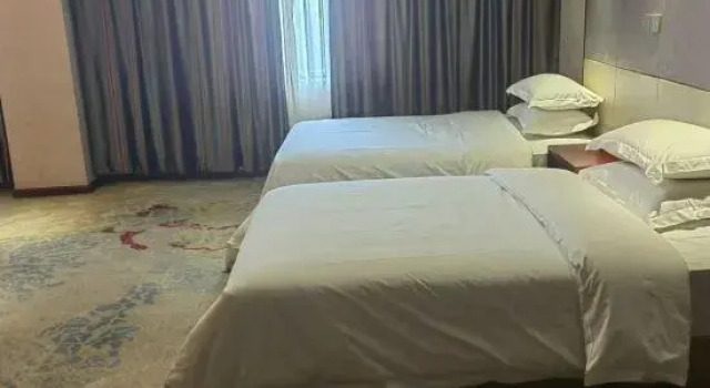 Люкс Deluxe Balikun Guotai Hotel
