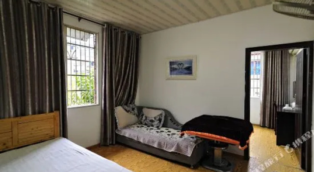 Zhenyuan Qianzhen Hotel, Rezervați Hotel Zhenyuan Guizhou