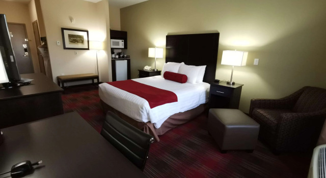 Best Western Plus Red Deer Inn & Suite, Book Hotel Red Deer Central Alberta