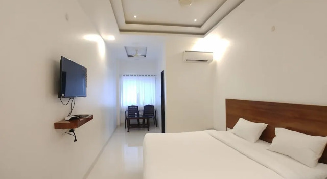 Bagpac 006 Hotel Jagadguru, Забронировать Отель Отели штата Махараштры 3 звезды, 3*