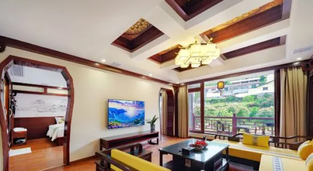Люкс Premium Guanshan Garden Ancient Chinese Holiday Inn Zhangjiajie National Forest Park Branch