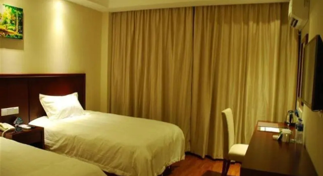 Двухместный номер Standard GreenTree Inn Dingyuan  Chengdong New District