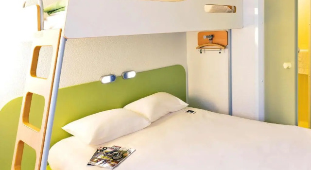 Четырёхместный номер Standard Ibis Budget Orléans Nord Saran