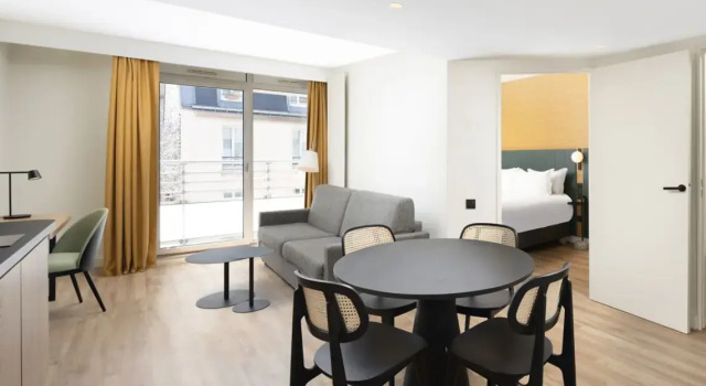 Люкс c 1 комнатой с балконом Residence Inn by Marriott Paris Didot Montparnasse