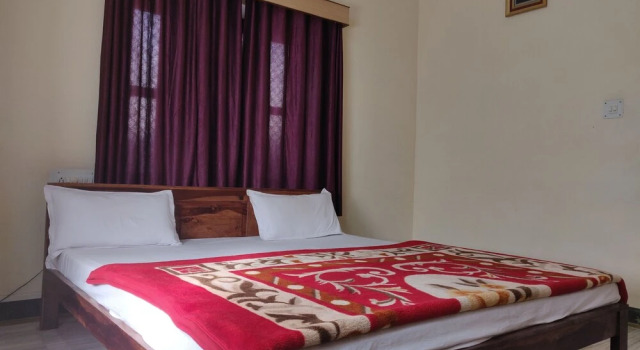 Hotel Leela Nikunj, Забронировать Отель Отели штата Раджастхана с парковкой, Парковка