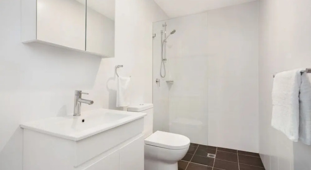 Люкс с балконом Bondi Beach Studios Suite