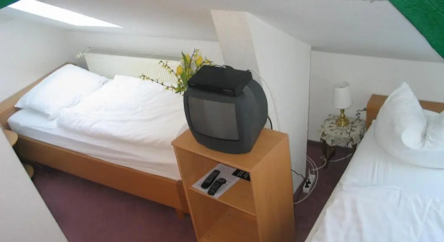 Двухместный номер Economy Adler Hotel Dresden