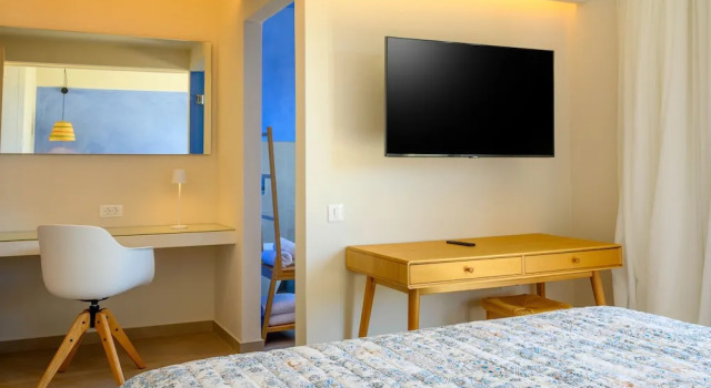 Roots Suites in Crete
