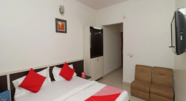 OYO 28063 Hotel Bombay Jewel Palace, Забронировать Отель Отели штата Раджастхана с завтраком, Завтраки