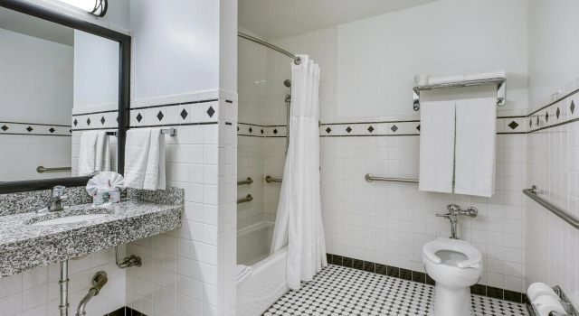 Четырёхместный номер Standard Best Western Chicago Downtown-River North