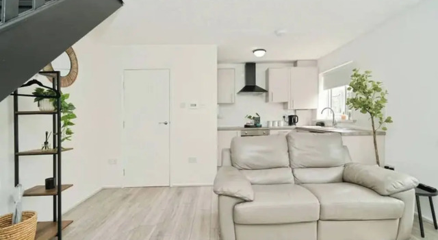 2-bed House Near Bury Town Centre
