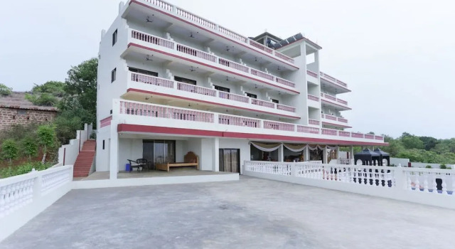 Treebo Aarya Boulevard, Varaa Hotelli Mandrem Pohjois-Goa