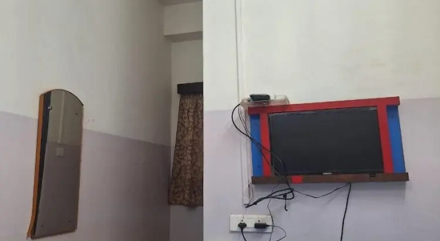 Economy huone Mayur Hotel