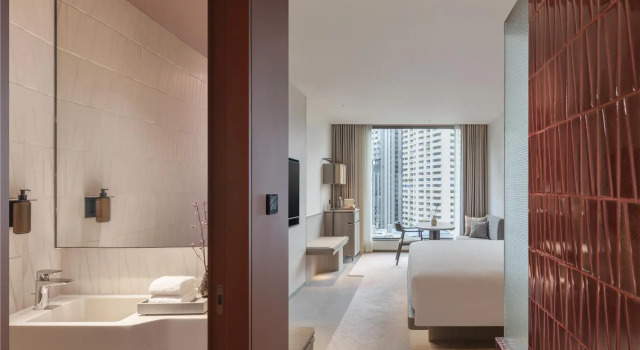 Номер Premium Kromo Bangkok, Curio Collection By Hilton
