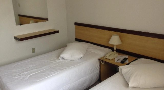 Solar Flat Hotel, Забронировать Отель Жуис-ди-Фора Минас-Жерайс, рядом с Муниципальный рынок Жуис-ди-Фора