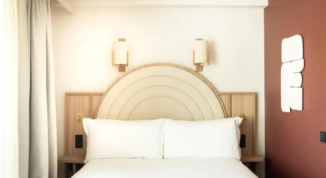Двухместный номер Standard с балконом Hotel Ventura Saint-Tropez, Tapestry Collection By Hilton