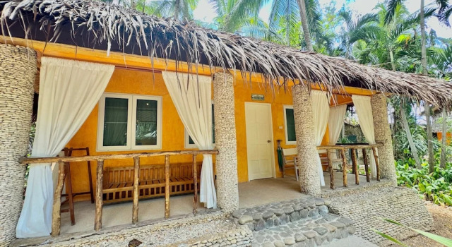 Номер Standard с видом на закат Coco Grove Beach Resort, Siquijor Island