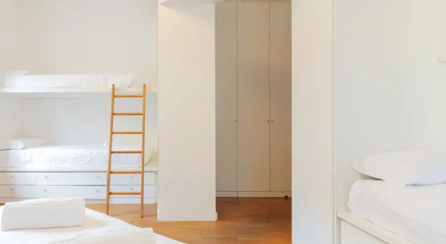 Welcoming Flats by Lake Como, Забронировать Апартаменты/квартира Апартаменты Комо, рядом с Площадь Кавур, Апартаменты/квартира