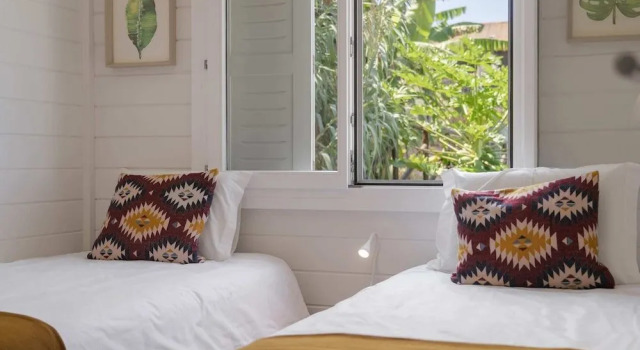 A Haven by the Sea, Casa da Rocha de Baixo