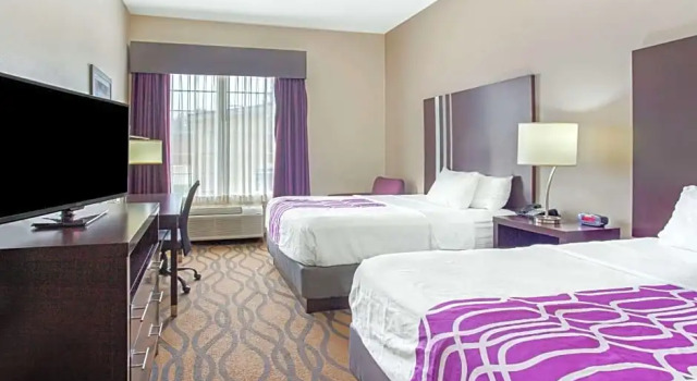 Номер Deluxe La Quinta Inn & Suites by Wyndham Luling