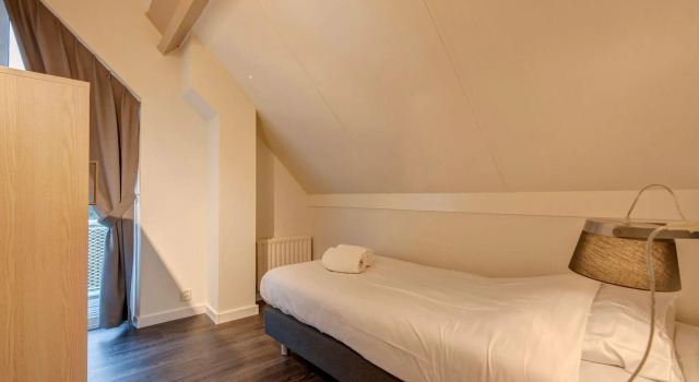 Restyled Villa With Dishwasher, Near the Beach, Book Villa Kamperland 