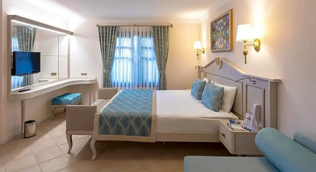 Одноместный клубный номер Standard Starlight Resort Hotel