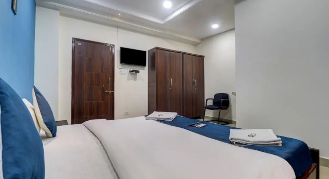iROOMZ Hotel Rise & Shine, Rezerwuj Hotel Kondapur 