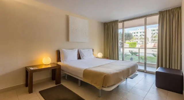 Résidence Pierre et Vacances premium Vila Das Lagoas, Забронировать Отель Бизнес-отели Алгарви, 4* 5*
