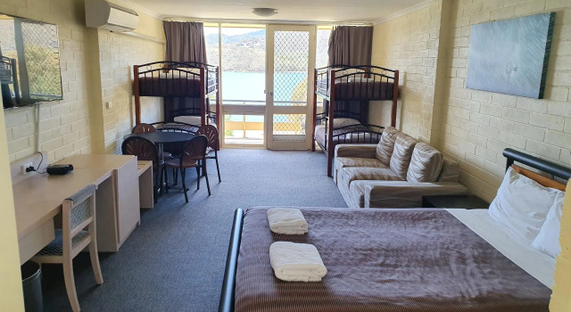 Lake Jindabyne Hotel, Забронировать Отель Джиндабайн Kosciuszko National Park