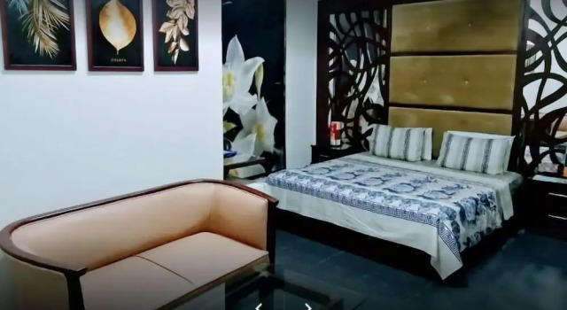 7 S Even Guest House