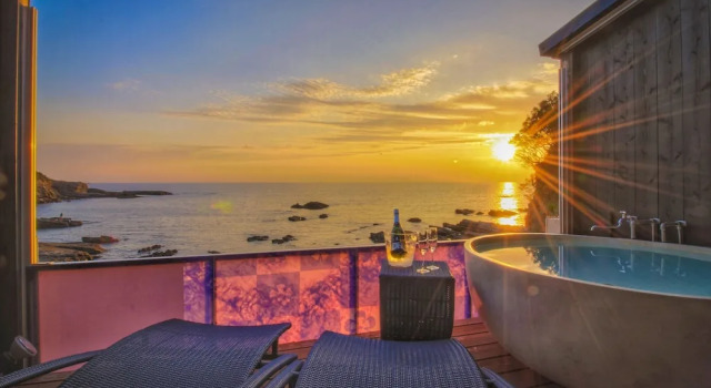 Номер Standard Цокольный этаж с балконом и с видом на море XYZ Private Spa and Seaside Resort