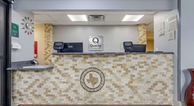 Quality Inn Seaworld near Seaworld / San Antonio, Varaa Hotelli Hotellit Bexar County aamiaisella, Aamiainen