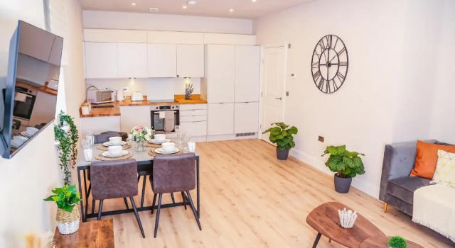 Апартаменты Superior Shrewsbury apartments by BEVOLVE - Free Parking