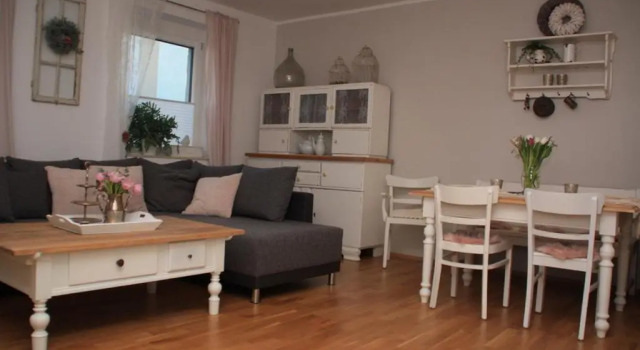 Апартаменты Gemütliche Ferienwohnung in Edesheim an der Weinstraße