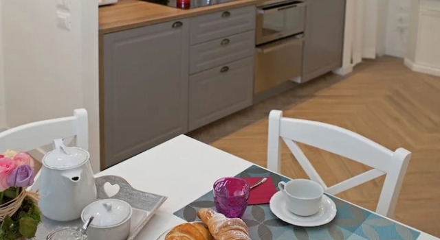 Апартаменты Flavourful Flat down Pratello Area - Flat in Bo