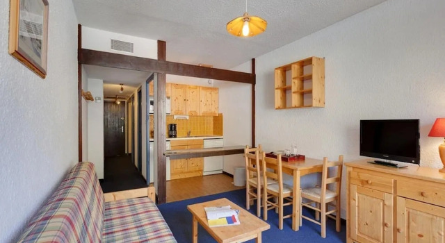 Snowfront Stay for Four Guests
