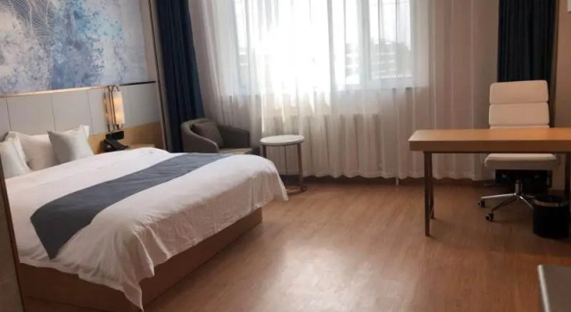 Люкс Deluxe GreenTree Inn Express Qingdao Laixi High-Speed Railway Station Shenzhen Road