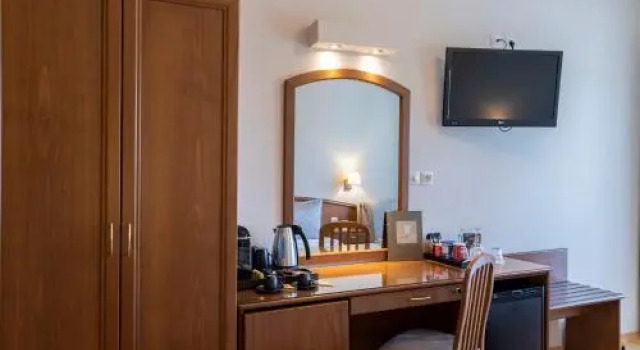 Ενοικιαζόμενα Δωμάτια Ενιπεύς- Rooms Enipeas, Book Hotel Litochoro 